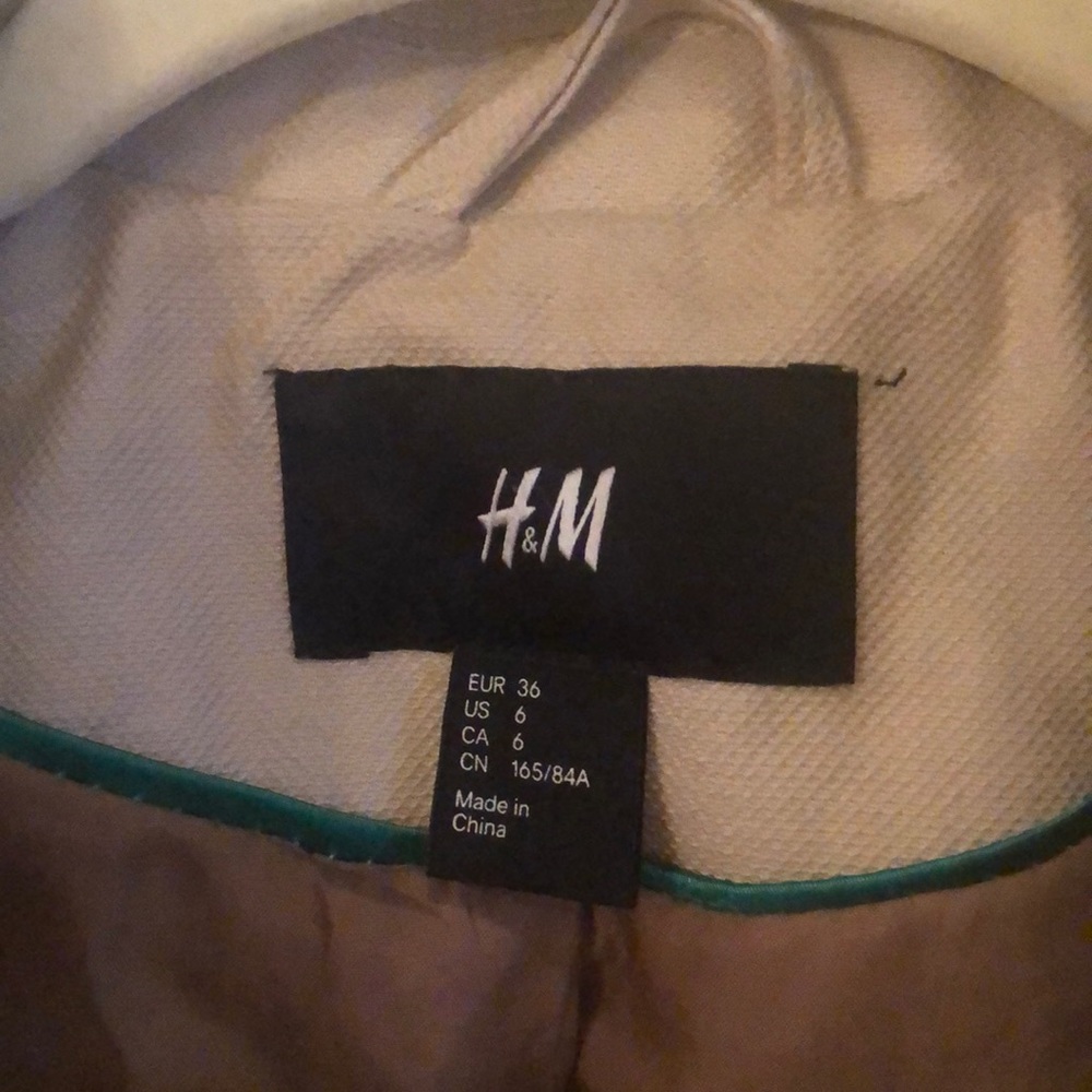 Beige jacket - Picture 2 of 4